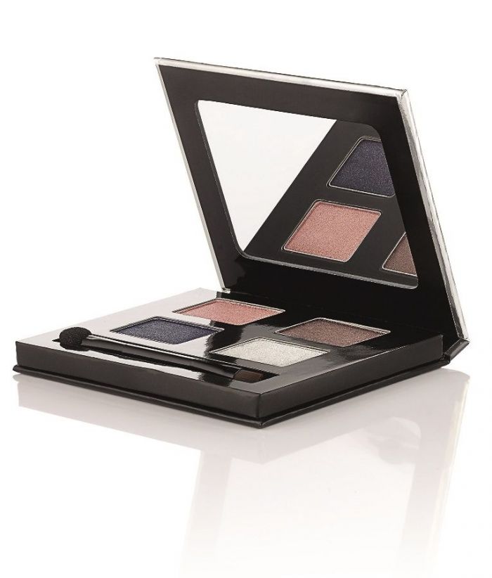 Δημιουργούμε τέλεια party looks με τη νέα Winter Make up Collection της The Body Shop®!