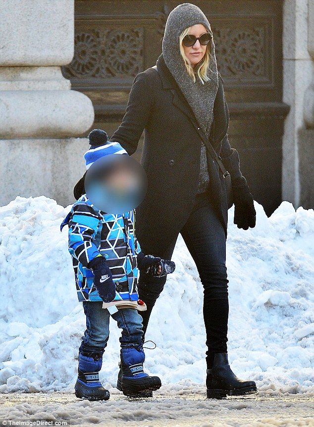 Η πρώτη εμφάνιση της Kate Hudson μετά την γυμνή φωτογραφία & η... έκπληξη που επεφύλασσε