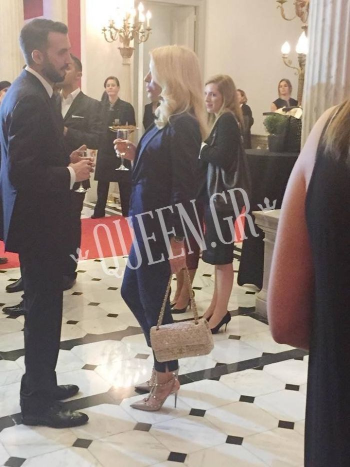 Ελένη Μενεγάκη: Δες το chic σύνολο που φόρεσε στη λαμπερή εκδήλωση της L’Oréal!