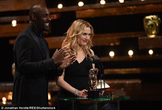 Μα τι έρωτας: Το «φρέσκο» ζευγάρι του Hollywood σε τρυφερά τετ α τετ