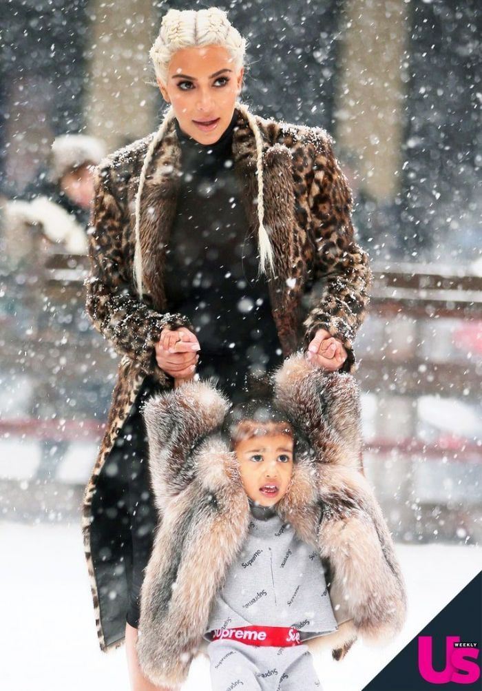 Η Kim Kardashian μαθαίνει ice-skating στη μικρή North και οι φωτογραφίες είναι υπέροχες