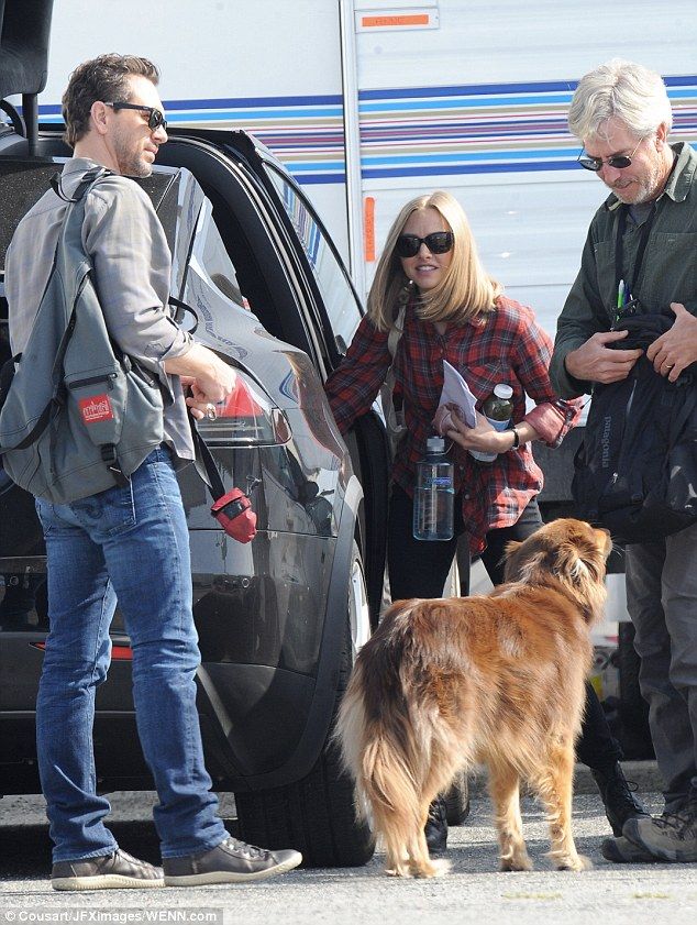 Η Amanda Seyfried επιβεβαίωσε τις φήμες που τη θέλουν ζευγάρι με τον Thomas Sadoski