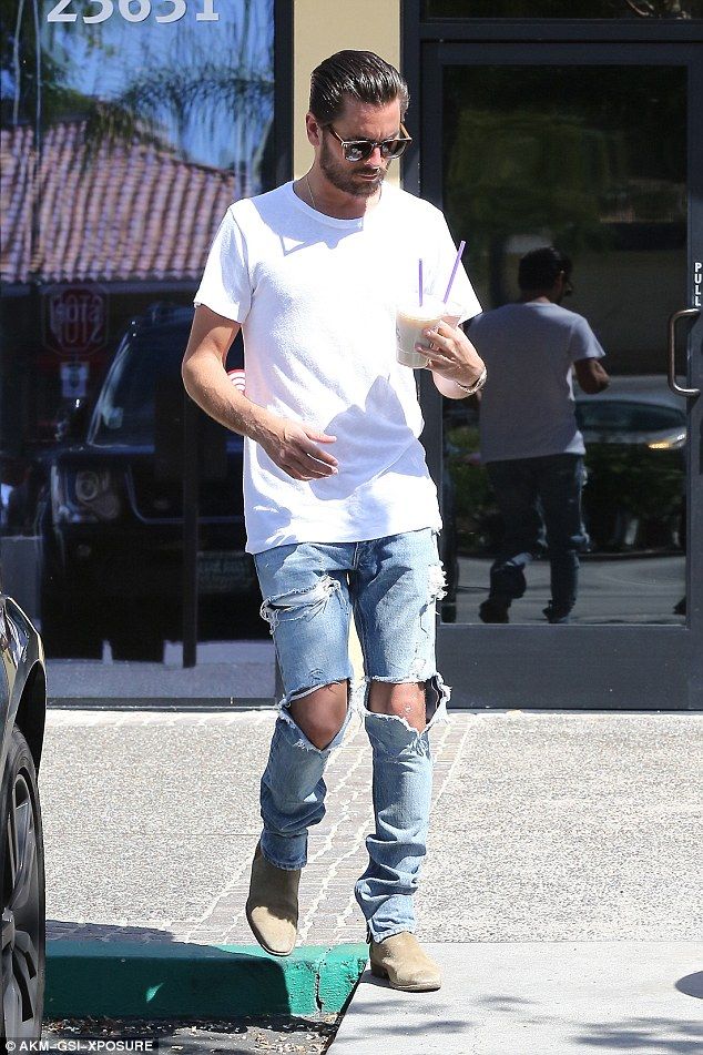 Αυτό πρέπει να το δείτε: Η νέα αγαπημένη του Scott Disick είναι πανομοιότυπη με...