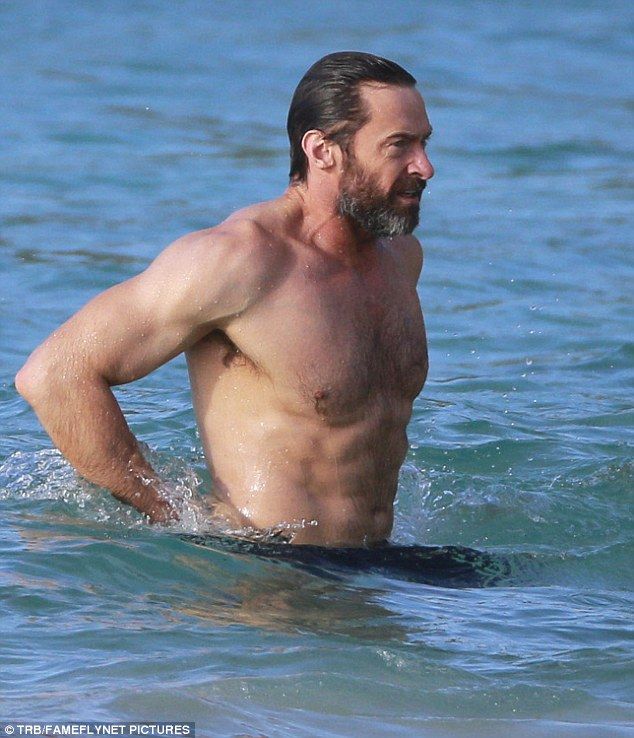 Είναι αυτό το απόλυτο ζευγάρι; Ο σέξι star μαζί με την αρκετά μεγαλύτερη σύζυγό του