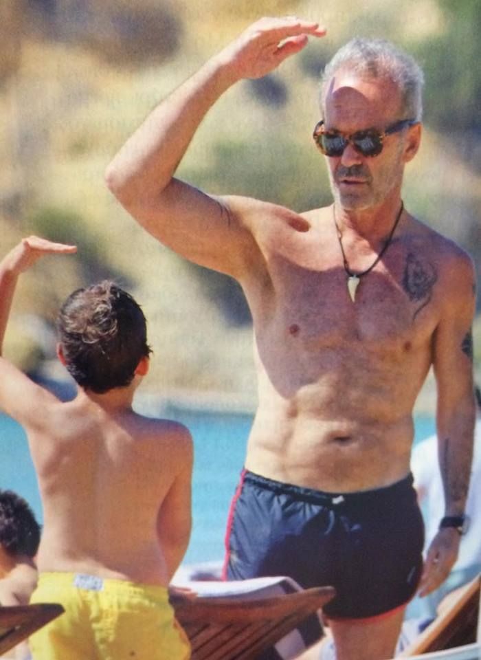 Ο γιος του Κωστόπουλου & της Μπαλατσινού, Μάξιμος, μεγάλωσε πολύ: Δείτε τον στην παραλία!