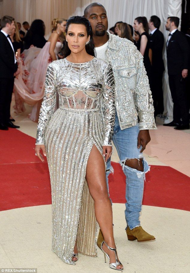 Η Kim Kardashian ήταν πιο σέξι και πιο αδυνατισμένη από ποτέ στo χθεσινό Met Gala
