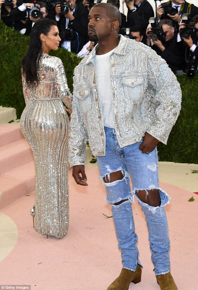 Η Kim Kardashian ήταν πιο σέξι και πιο αδυνατισμένη από ποτέ στo χθεσινό Met Gala