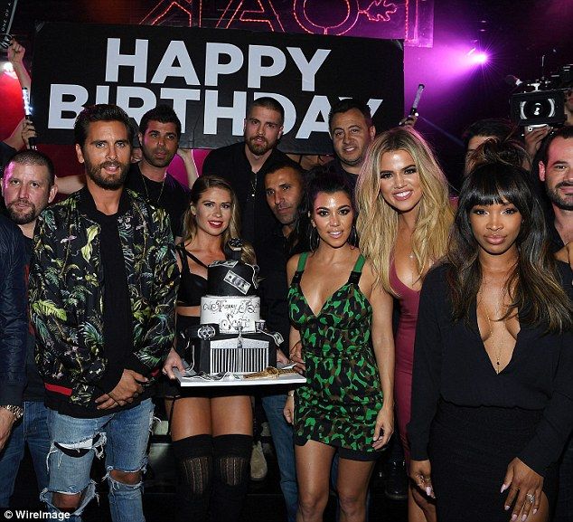 Wow! Η Khloe Kardashian στην πιο σέξι της εμφάνιση ever
