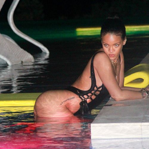 Rihanna: Πιο σέξι από ποτέ σε νέες φωτογραφίες στο instagram