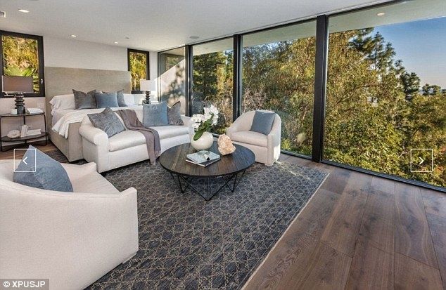 #CelebritiesHomes: Δες το νέο super lux σπίτι της Kendall Jenner