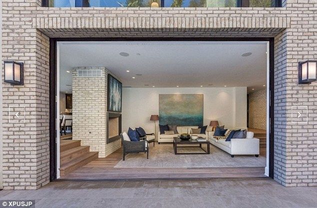 #CelebritiesHomes: Δες το νέο super lux σπίτι της Kendall Jenner