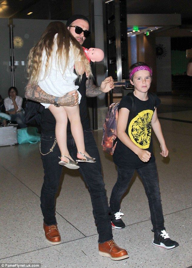 Θα λιώσετε: H Harper Beckham στις πιο τρυφερές της φωτογραφίες ever!