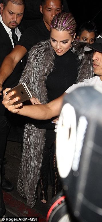 Δεν μας άρεσε καθόλου: Το νέο hair look της Khloe Kardashian είναι λιγάκι… αστείο!