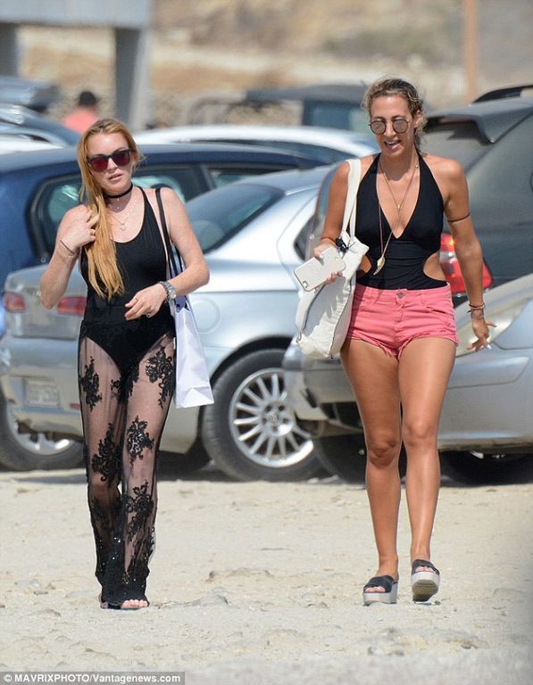 Θα μας τρελάνει; Η star μετά τον επεισοδιακό της χωρισμό, φοράει και πάλι το μονόπετρό της