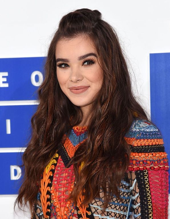 Hailee Steinfeld