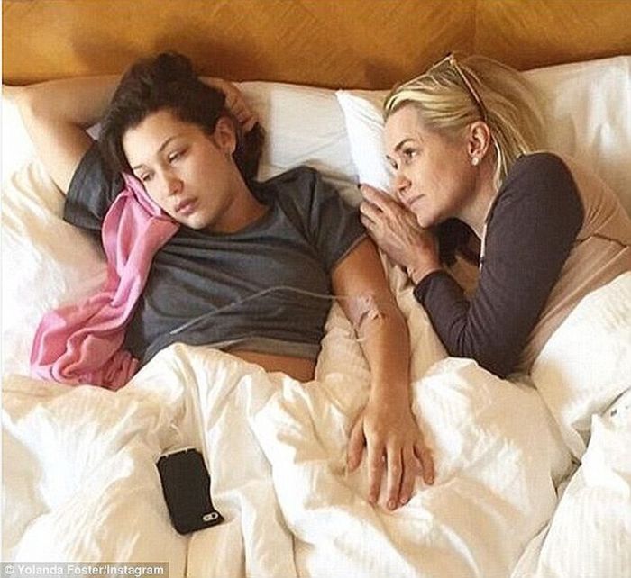 H σοκαριστική φωτογραφία του supermodel και η μάχη της με τη σοβαρή ασθένεια