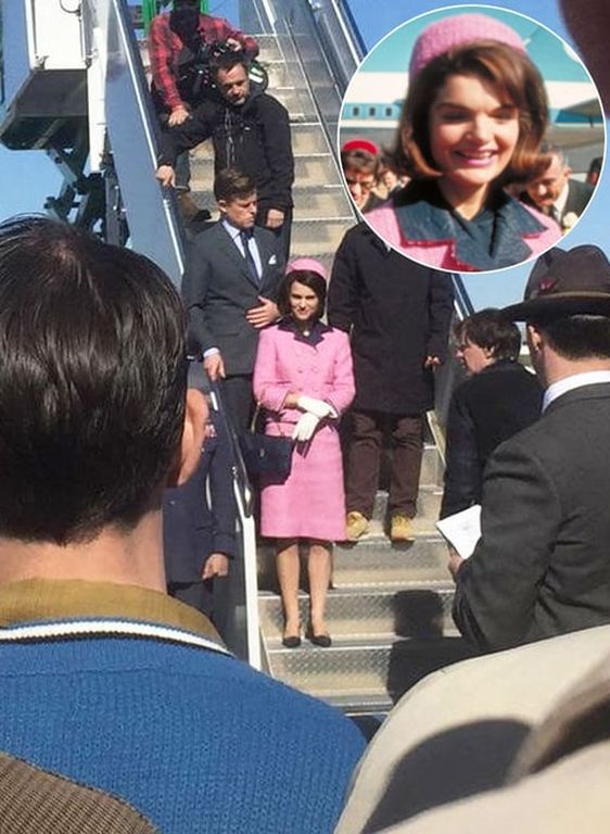 Η Natalie Portman υποδύεται τη θρυλική Jackie Kennedy και μιλά για το υπέροχο στυλ της