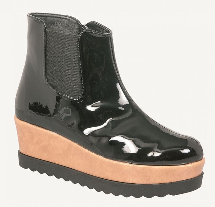 Mε chunky σόλα, Adam's Shoes