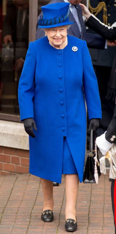 Με royal blue σύνολο, 8 Μαρτίου 2016