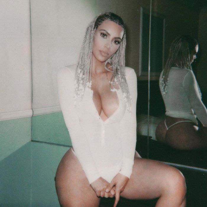 Δεν είναι hackers! Η Kim Kardashian πόσταρε νέες (ημί)γυμνες φωτογραφίες