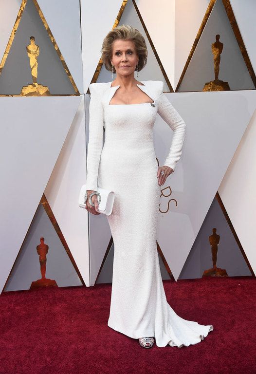 H Jane Fonda με φόρεμα Balmain