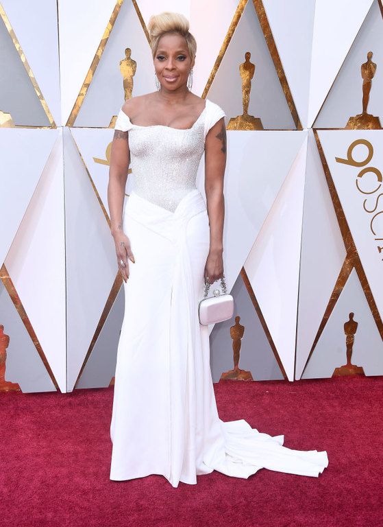 Η Mary J. Blige με φόρεμα Versace