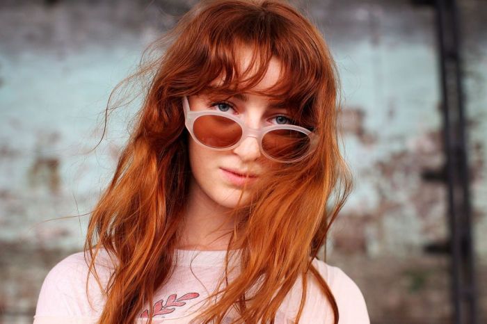 Πυρόξανθη απόχρωση σε συνδυασμό με wavy style