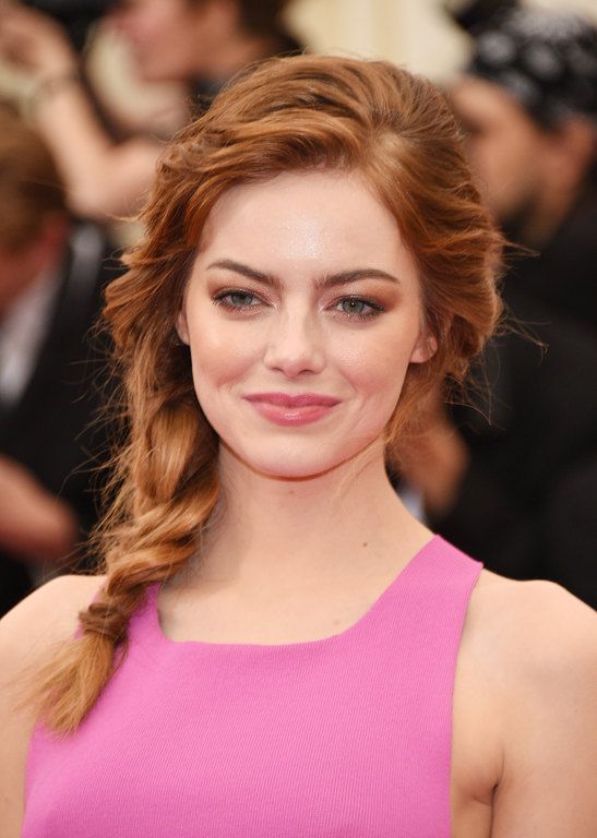 ΜΕΤ GALA: Ema Stone