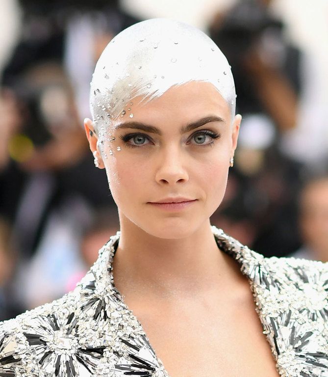 ΜΕΤ GALA: Cara Delevingne