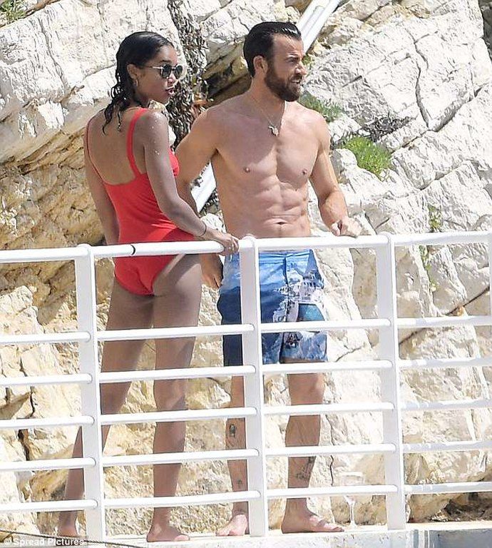 Εκείνος 36, αυτή 28! Ο Justin Theroux (ξανά) με νέα συνοδό