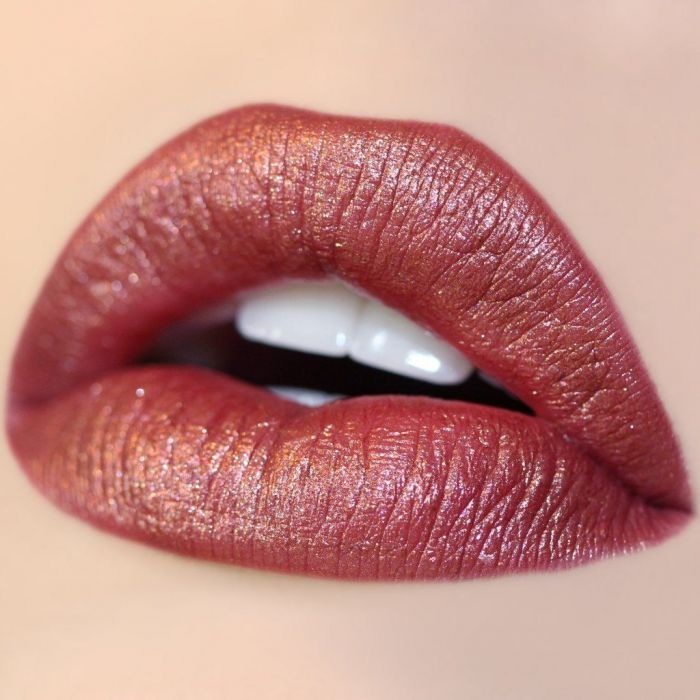 Metallic Lips: Η τάση του καλοκαιριού για να αναβαθμίσεις το μακιγιάζ σου
