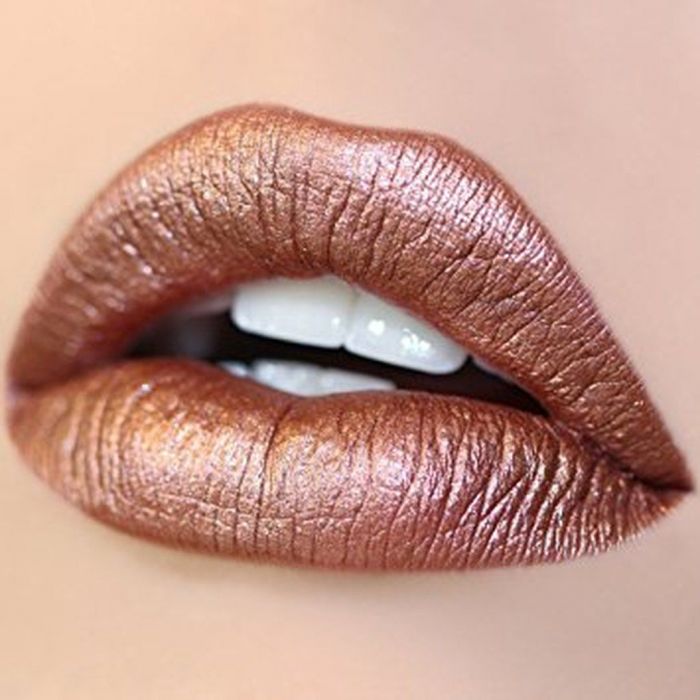 Metallic Lips: Η τάση του καλοκαιριού για να αναβαθμίσεις το μακιγιάζ σου