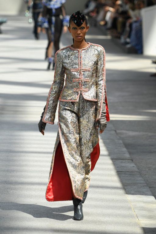 Chanel Haute Couture F/W 2018/2019: Τα αγαπημένα μας looks από το fashion show