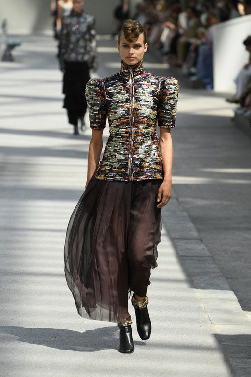 Chanel Haute Couture F/W 2018/2019: Τα αγαπημένα μας looks από το fashion show