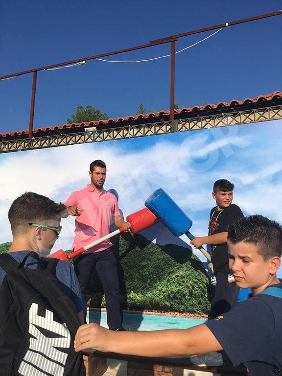 Γιάννης Τσλης