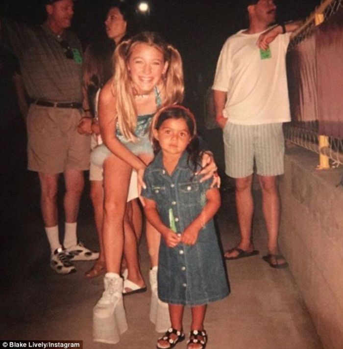 Μήπως η Blake Lively ήταν μέλος των Spice Girls και δεν το ξέραμε;