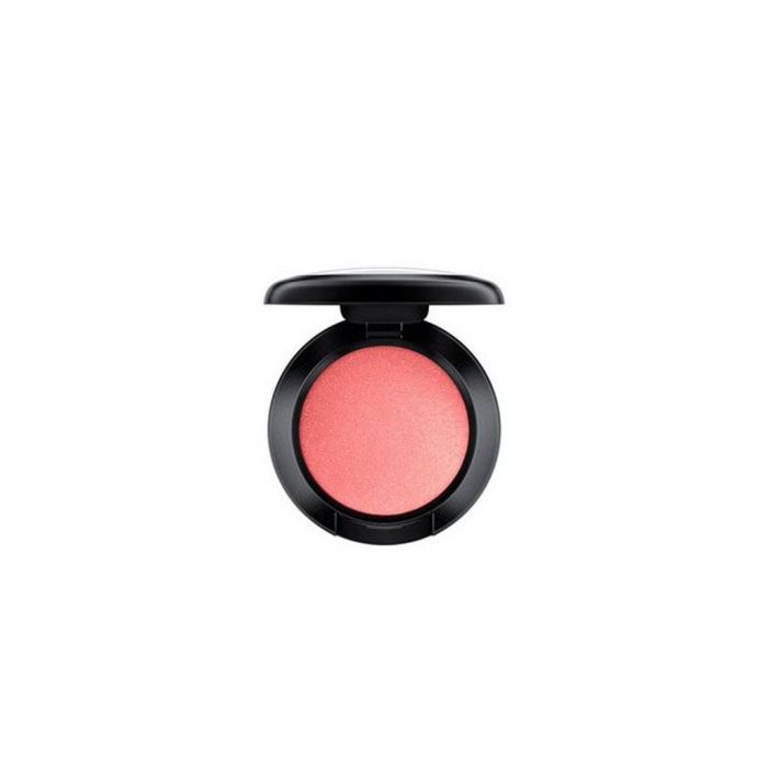 Το απόλυτο must have για τις millennial pink lovers. MAC, Eyeshadow στην απόχρωση Fashion's Field Day