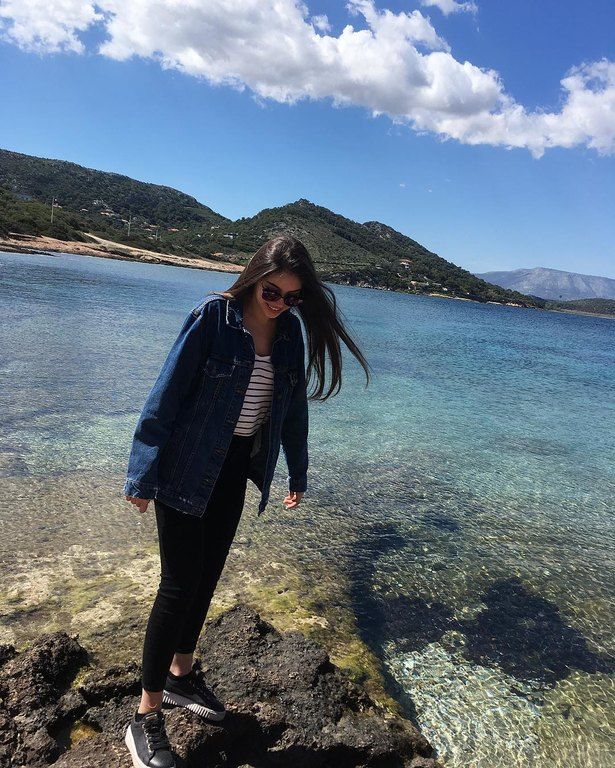 Θυμάσαι τη Λυδία από το «Λατρεμένοι μου γείτονες»; Σίγουρα δεν θα την αναγνωρίσεις