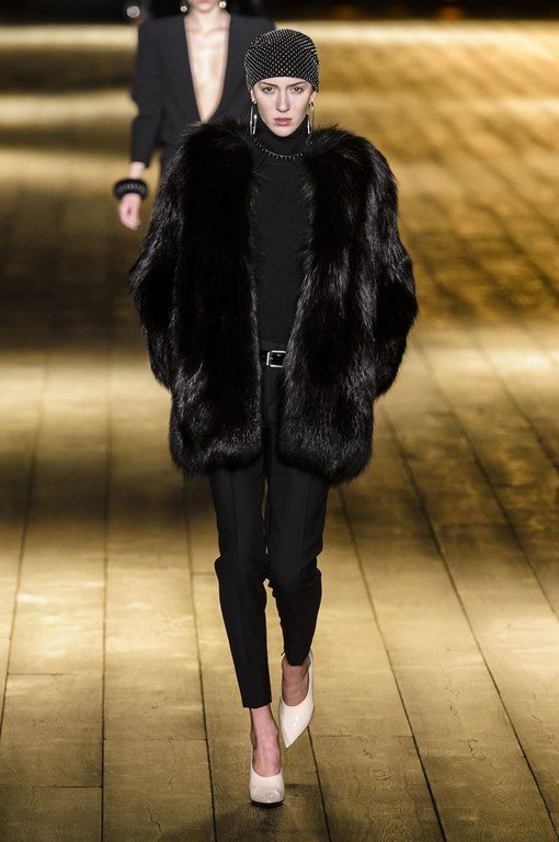 Γούνινο (Saint Laurent)