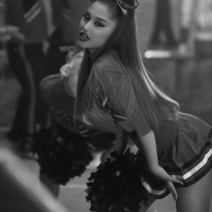 Το throwback post της Ariana Grande θα σε κάνει να δακρύσεις