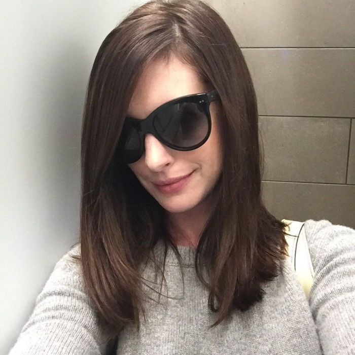 H Anne Hathaway έκανε μία major αλλαγή για τον χειμώνα και παίρνει όλα μας τα like