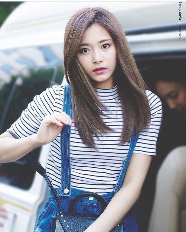 Chou Tzu-yu (δεύτερη)