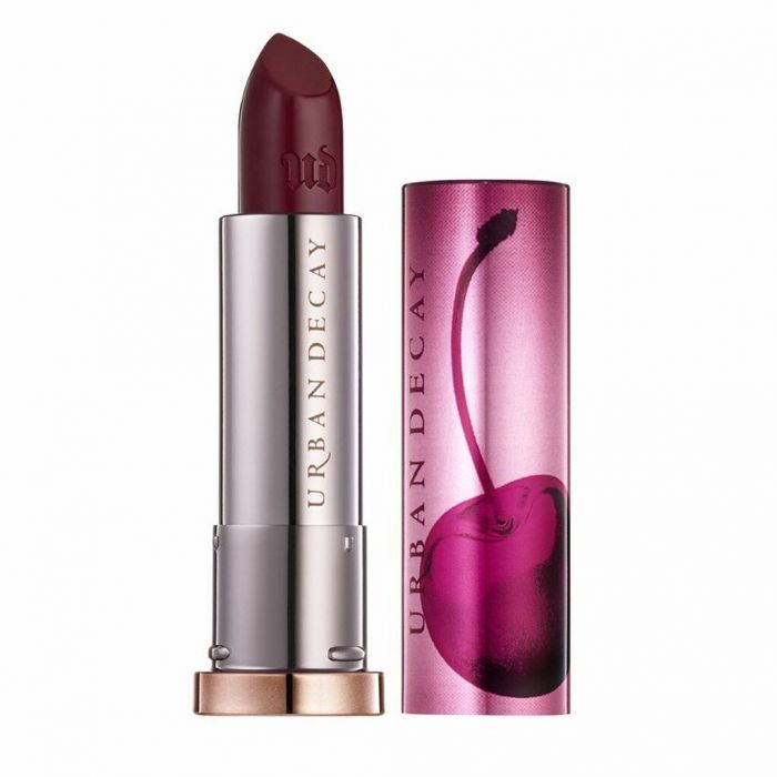 Cherry Vice Lipstick στη λαχταριστή αποχρώση Cherry