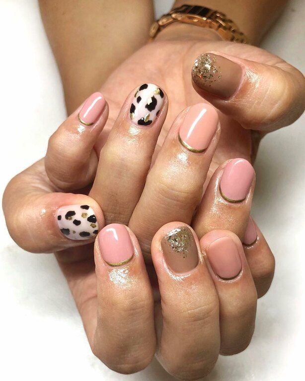 Κανένα leopard print! Το πιο hot nail art για εμάς είναι το #CowNails