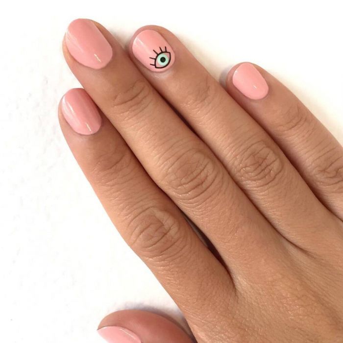 Αυτά τα nail art θα σε κάνουν να δεις τα ροζ νύχια με άλλο μάτι