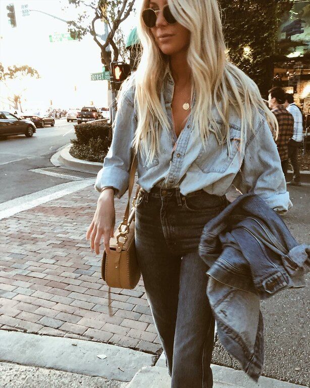 Αυτή η fashion blogger από τη Χαβάη έχει τον πιο στυλάτο λογαριασμό που έχουμε δει στο Instagram