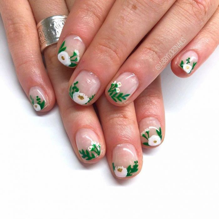Nailspiration! Δέκα μανικιούρ για να χαζέψεις όσο κάνεις το μεσημεριανό σου διάλειμμα