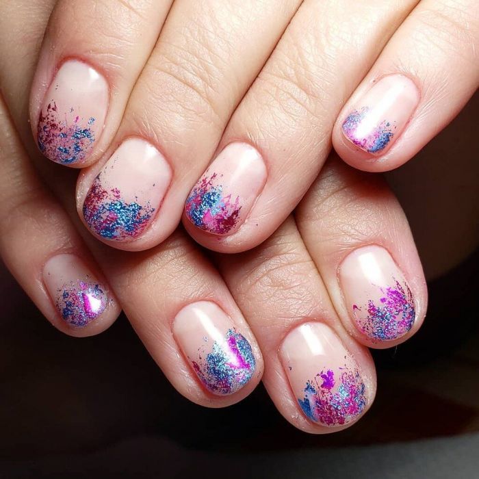 Nailspiration! Δέκα μανικιούρ για να χαζέψεις όσο κάνεις το μεσημεριανό σου διάλειμμα