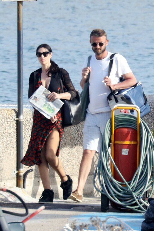 Κανένα photoshop: Η Monica Bellucci κάνει διακοπές και μας δείχνει το κορμί της (photos)