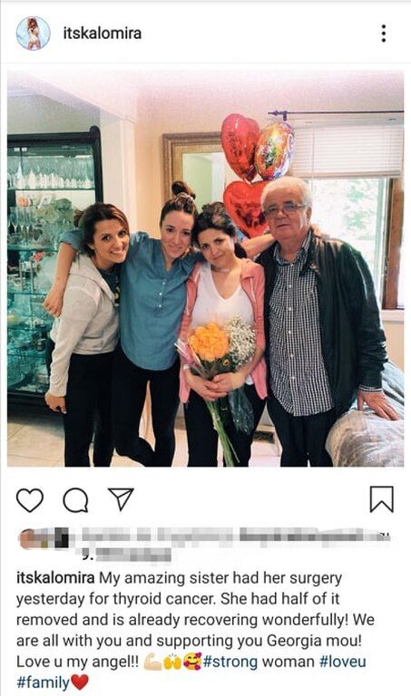 Μέσα από το instagram μας ενημέρωσε σήμερα πως η αδερφή της έκανε εγχείριση αφού διαγνώστηκε με καρκίνο του θυροειδούς. Ευχαριστεί γνωστούς και φίλους για την στήριξή τους.
Εμείς έχουμε να της ευχηθούμε... σιδερένια!